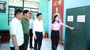 Đồng chí Phó Bí thư Thường trực Tỉnh ủy Đinh Thị Lụa kiểm tra công tác chuẩn bị Kỳ thi tốt nghiệp THPT năm 2025