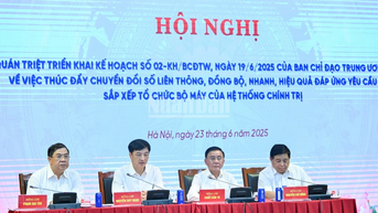 [Ảnh] Hội nghị quán triệt triển khai Kế hoạch thúc đẩy chuyển đổi số đáp ứng yêu cầu sắp xếp tổ chức bộ máy của hệ thống chính trị