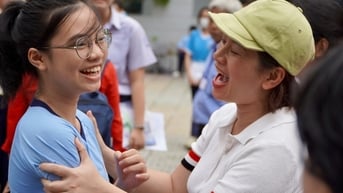 Sáng nay TPHCM công bố điểm thi vào lớp 10: Cơ hội đỗ cao chưa từng có