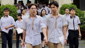 Tuyển sinh lớp 10 ở TP.HCM: Bất ngờ điểm thi môn toán