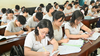 Đồng hành với học sinh trước kỳ thi tốt nghiệp trung học phổ thông
