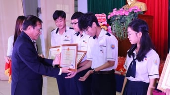 Tuyên dương, khen thưởng 291 tập thể cá nhân, xuất sắc năm học 2024-2025