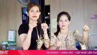 Thiên Cầm sôi động khách du lịch, nhà hàng địa phương “trúng lớn”