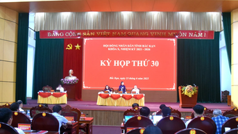 Kỳ họp thứ 30, HĐND tỉnh Bắc Kạn khóa X thông qua 18 nghị quyết