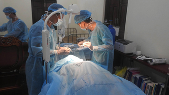 Bệnh xá đảo Sinh Tồn Đông kịp thời cấp cứu ngư dân bị cá kìm đâm vào cổ
