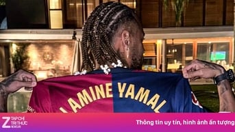 Neymar gây chú ý khi khoác áo Barcelona