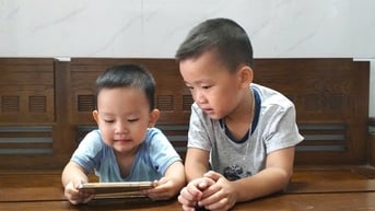 Nỗi lo từ thiết bị công nghệ số