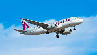Máy bay quay đầu giữa không trung vì tên lửa của Iran