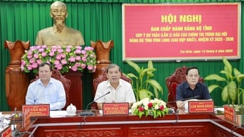 Ban Chấp hành Đảng bộ tỉnh góp ý dự thảo Báo cáo chính trị trình Đại hội Đảng bộ tỉnh Vĩnh Long (sau hợp nhất)