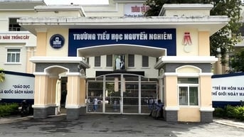Khó sắp xếp học sinh vào các trường trung tâm sau sáp nhập tỉnh