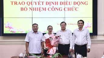 សមមិត្ត Huynh Bich Nhu ត្រូវបានតែងតាំងជាអនុប្រធានការិយាល័យគណៈកម្មាធិការប្រជាជនខេត្ត។