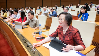 Chính thức thông qua các quy định mới về tuyển dụng, vị trí việc làm, thu nhập của cán bộ, công chức