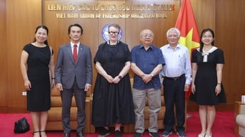 Thúc đẩy hợp tác y tế Việt Nam - Australia qua kênh nhân dân