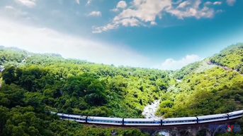 Tuyến tàu Thống Nhất Bắc – Nam: Hành trình tàu hỏa ấn tượng nhất thế giới năm 2025