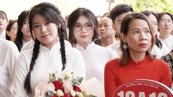 Hơn 1,1 triệu thí sinh khởi động kỳ thi tốt nghiệp lịch sử với dấu mốc lớn