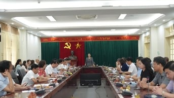 Hà Nội: Tổ công tác số 10 về sắp xếp đơn vị hành chính cấp xã làm việc với các quận, huyện