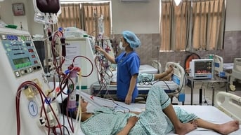 Suy thận rình rập người trẻ: Sự sống gắn với máy lọc máu ở tuổi 23