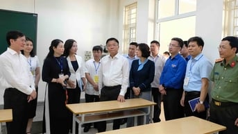 Phó thủ tướng Lê Thành Long kiểm tra chuẩn bị thi tại Quảng Ninh