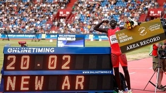 Truyền nhân của Usain Bolt gây chấn động ở giải châu Âu