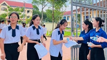 Giúp sĩ tử tự tin "vượt vũ môn”