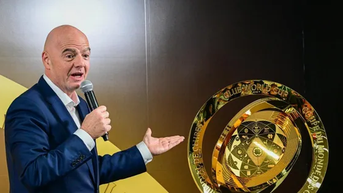 Gần 80 triệu đồng cho tấm vé gặp Chủ tịch FIFA
