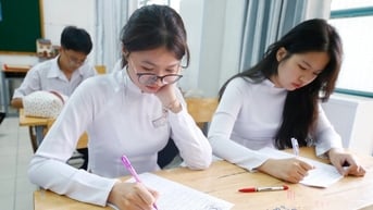Thi tốt nghiệp THPT 2025: Lưu ý những điểm khác biệt đối với thí sinh thi theo chương trình 2006 và 2018