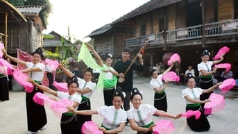 Giữ gìn, bảo tồn di sản nghệ thuật xòe Thái