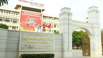 Kỷ luật cảnh cáo 2 cán bộ Trường Đại học Vinh bị sinh viên tố 'gạ tình'