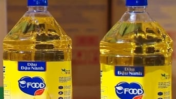 Hồ sơ doanh nghiệp bị nêu "hô biến" dầu chăn nuôi thành thực phẩm cho người