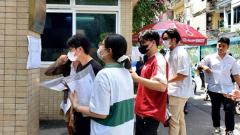 Trên 1,1 triệu thí sinh trên cả nước làm thủ tục dự thi tốt nghiệp THPT 2025
