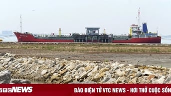 Cận cảnh bến cảng hơn 3.400 tỷ đồng dưới chân đèo Hải Vân ở Đà Nẵng