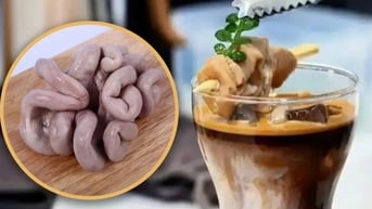 Quán nước ở Trung Quốc gây sốt với món cà phê pha… ruột heo nấu chín