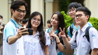 Sáng nay, thí sinh bước vào kỳ thi tốt nghiệp THPT đầu tiên theo chương trình mới