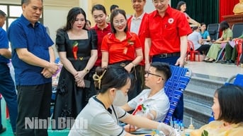 Phấn đấu đạt từ 2% lượt dân số tham gia hiến máu tình nguyện