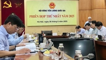 Công đoàn đề nghị tăng lương tối thiểu vùng trước 1/1/2026