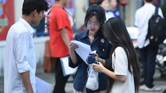 Mang điện thoại vào phòng thi, thí sinh ở Đà Nẵng bị đình chỉ
