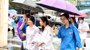 បេក្ខជន Lao Cai ជាង 9,000 នាក់បានចូលប្រឡងនៅថ្ងៃដំបូង។