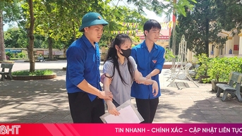 សិស្សស្រីដែលមានពិការភាព និងបំណងប្រាថ្នាចង់ "បើកទ្វារ" ទៅអនាគត