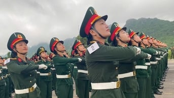 Quân đội hợp luyện lần thứ nhất chuẩn bị cho Lễ diễu binh, diễu hành kỷ niệm 80 năm Quốc khánh