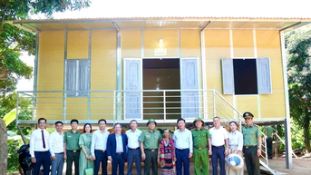 ក្វាងទ្រីបានទៅដល់ទីបញ្ចប់មុនកាលកំណត់ក្នុងការលុបបំបាត់ផ្ទះបណ្តោះអាសន្ន និងដែលទ្រុឌទ្រោម។