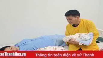 Hạnh phúc mỉm cười