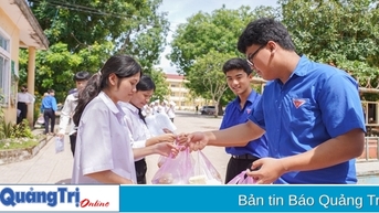 Hỗ trợ hàng trăm suất cơm cho thí sinh vùng núi thi tốt nghiệp THPT 2025