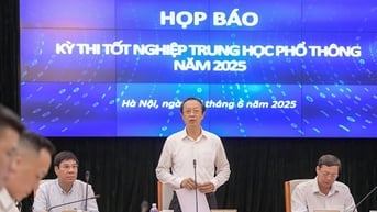 Bộ Giáo dục nói gì về đề thi toán, tiếng Anh 'quá khó'?