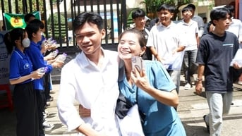 Kỳ thi tốt nghiệp THPT năm 2025: Buổi thi thứ 3 diễn ra thuận lợi