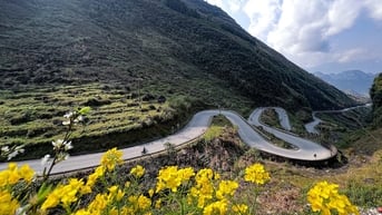 Đến Hà Giang, đi 500m phải dừng lại một lần