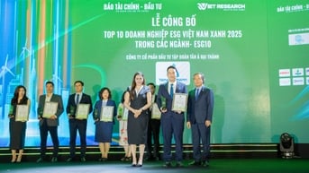 Tập đoàn Tân Á Đại Thành vinh dự được vinh danh trong Top 100 doanh nghiệp ESG Việt Nam Xanh 2025