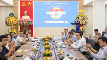 បើកការប្រកួតរូបថតសារព័ត៌មាន "វៀតណាមលើដំណើរនៃការបង្កើតថ្មី"