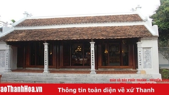 "ក្រុមប្រាំបី" Le Xuan Tuyen