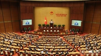 Khẩn trương đưa quyết sách vào cuộc sống
