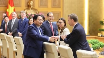 Thủ tướng Phạm Minh Chính tọa đàm với các doanh nghiệp Anh quốc